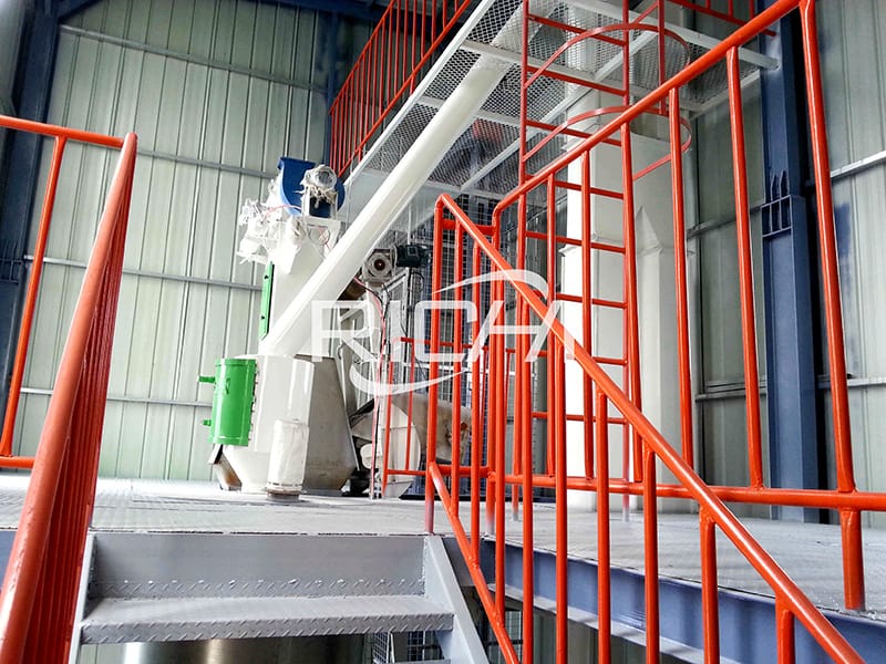 Feed equipment management of automatic feed production line in animal poultry feed factory